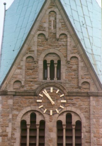 Herz-Jesu-Kirche - Glockenschallfenster
