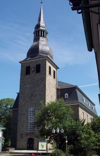 Pauluskirche - Gesamtansicht von vorn