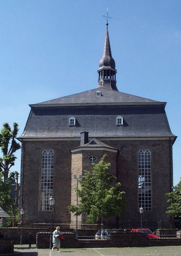 Pauluskirche - Blick vom Schlovorplatz