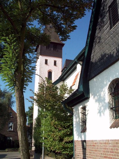  Herz-Jesu-Kirche - Seitenansicht von Osten