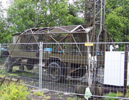 Knigswinter-Ittenbach - Ausgedienter Militrlastwagen (Rckansicht)