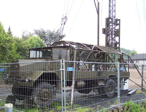 Knigswinter-Ittenbach - Ausgedienter Militrlastwagen (Vorderansicht)